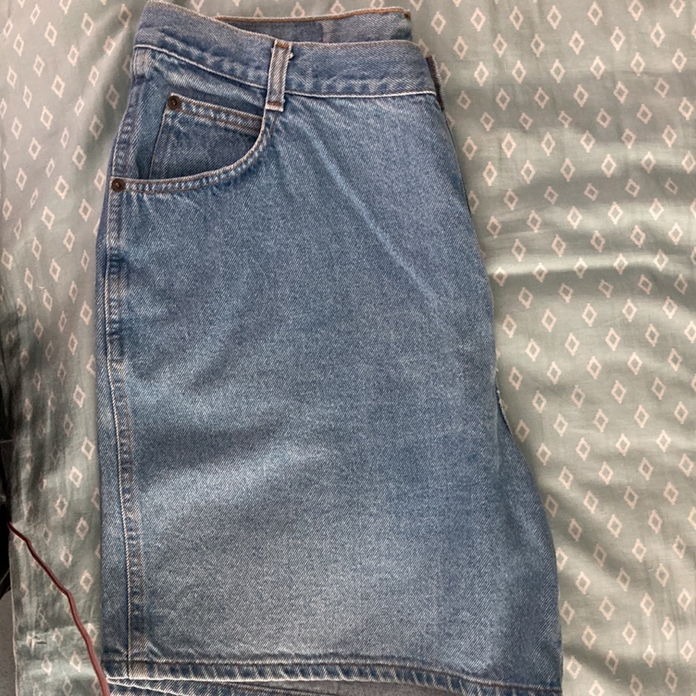 Gitano Denim Jean shorts. Size 18W. Front and rear pockets. - Picture 3 of 6